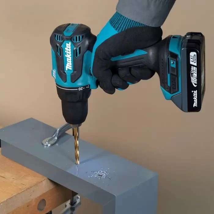 Makita-DDF490WV-akumulatorska-busilica-odvijac-1-x-18V-2-Ah-LXT-Brushless-motor-podajaalata.co.rs-5